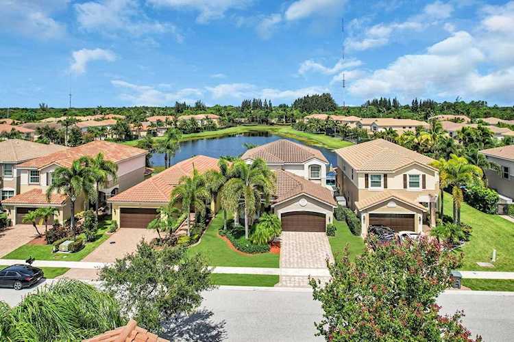 10568 Cape Delabra Court Boynton Beach, FL 33473