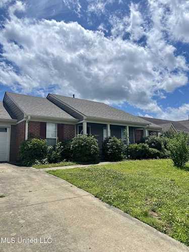 1079 S S Parkview Cir Southaven, MS 38671