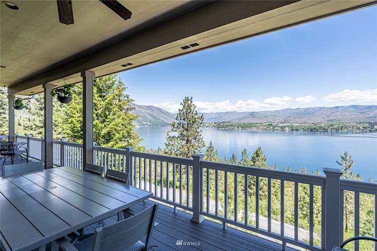 7460 Navarre Dr Chelan, WA 98816