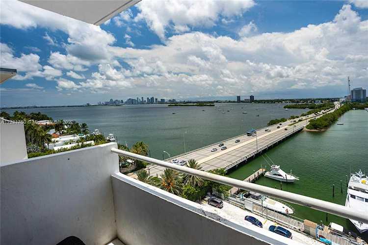 7904 West Dr #1002 North Bay Village, FL 33141