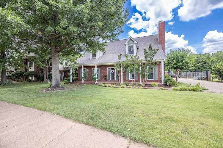 474 Grand Steeple Dr Collierville, TN 38017