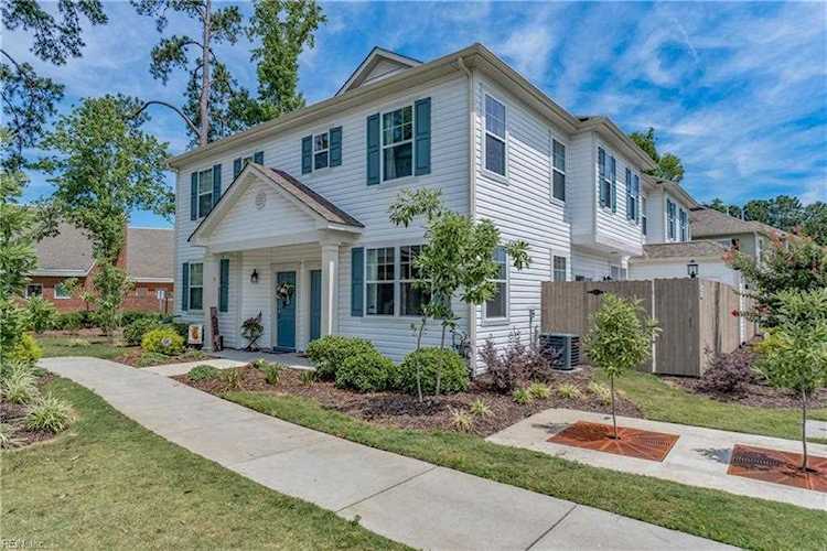 2442 Whitman St Chesapeake, VA 23321