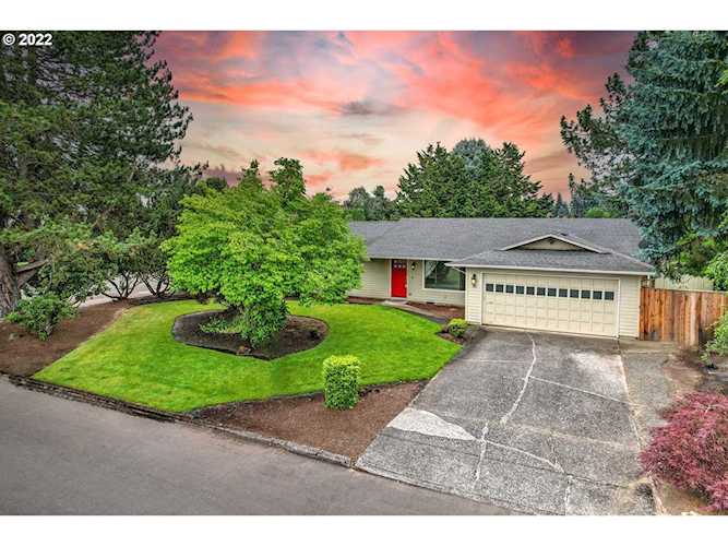 615 NE 132nd St Vancouver, WA 98685