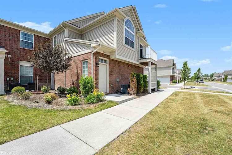 51877 E. Pointe Ln, Chesterfield Twp, MI 48051 in Northpointe Manors Chesterfield Co|Macomb MLS# 50081138 Photo 1