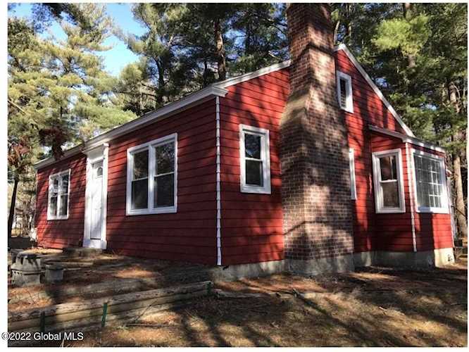 6106 State Farm Rd Guilderland, NY 12084