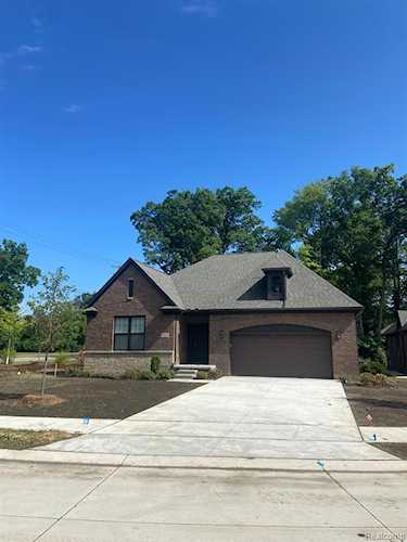 1049 Crestwyk Ln Rochester Hills, MI 48307 | MLS 20221011259 Photo 1
