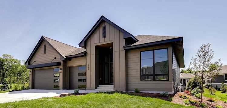 1885 Annika Drive N Lake Elmo, MN 55042