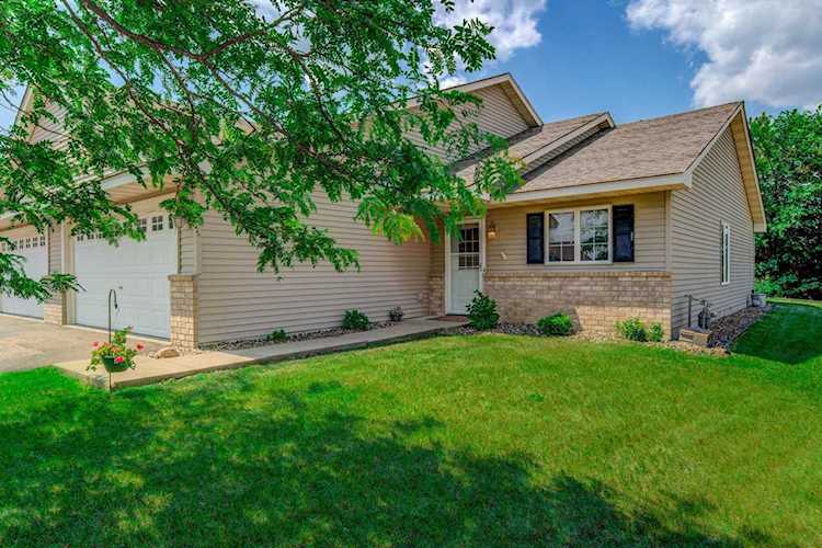 307 Wildwood Circle Roberts, WI 54023
