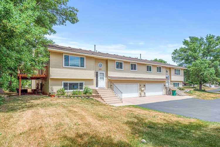 3831 Windcrest Court Eagan, MN 55123