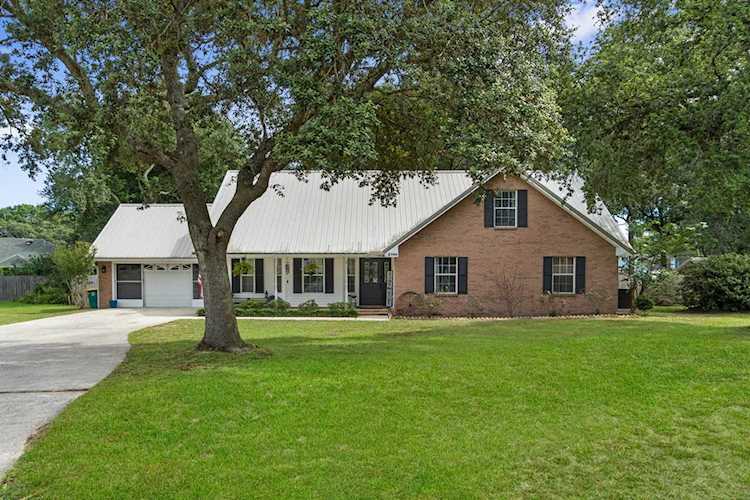 2790 Willow Bend Court Crestview, FL 32539