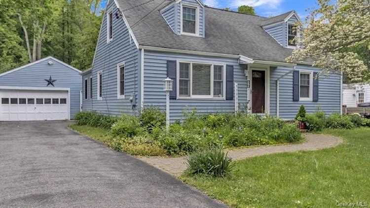 56 Henmond Boulevard Poughkeepsie, NY 12603