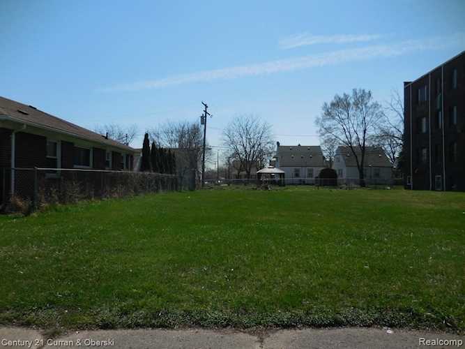 9945 Whittington Dearborn, MI 48120