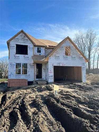 45853 Spruce Plymouth Twp, MI 48170