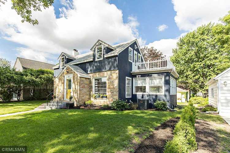 637 9th Avenue N South Saint Paul, MN 55075