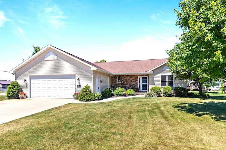 1800 White Wolf Ln Kaukauna, WI 54130