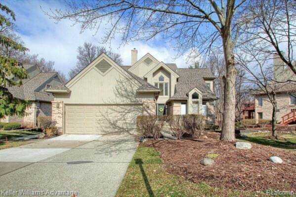 38249 French Pond Farmington Hills, MI 48331 | MLS 2220026418 Photo 1