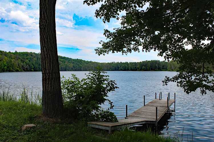67 Sunrise Lake Rd Orwell, VT 05760