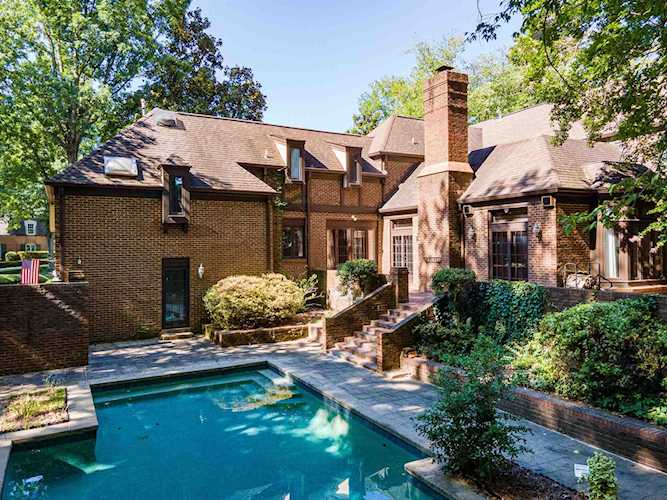 330 Meadowgrove Ln Memphis, TN 38120