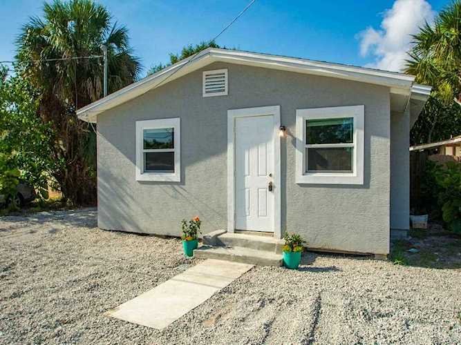 1213 Avenue I Fort Pierce, FL 34950