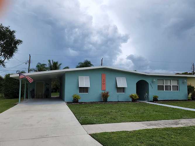 2953 SE Pruitt Road Port Saint Lucie, FL 34952