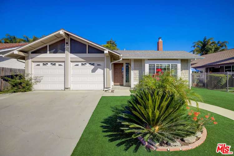 5707 Willow View Dr Camarillo, CA 93012