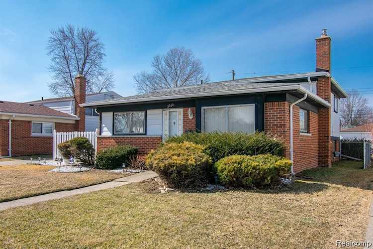 28301 Emery St Roseville, MI 48066 | MLS 2220015801 Photo 1