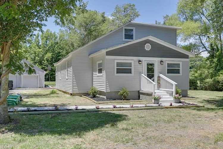 420 Truitt Rd Chesapeake, VA 23321