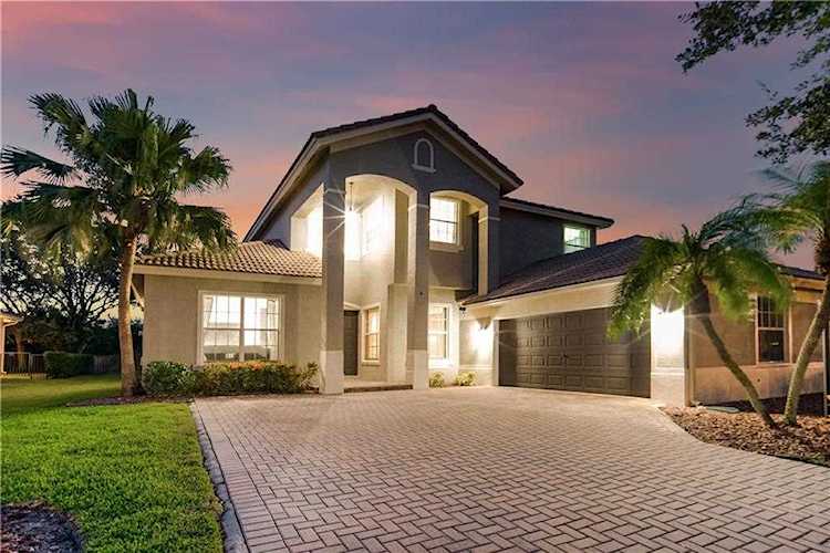 11205 NW 71st Ct Parkland, FL 33076