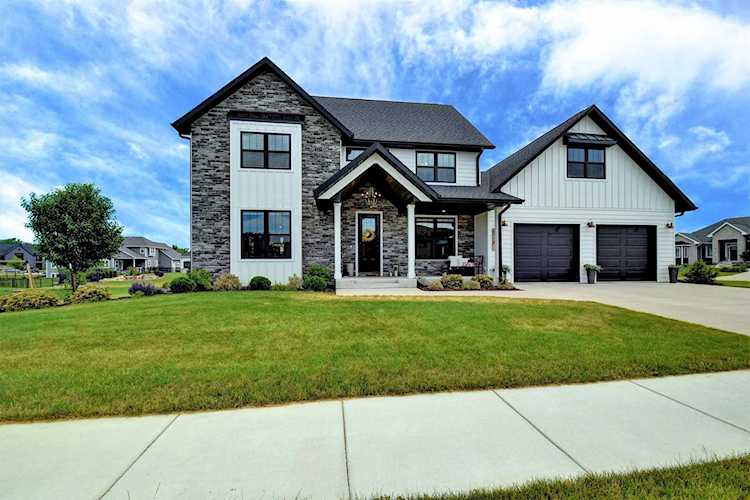 3946 N Secret Garden Ct De Pere, WI 54115