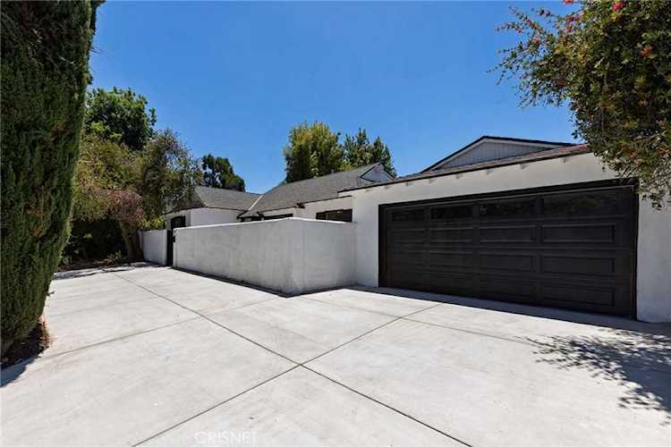 3769 Laurel Canyon Blvd Studio City, CA 91604