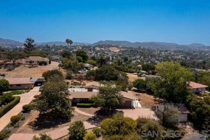 1240 Barbara Drive Vista, CA 92084