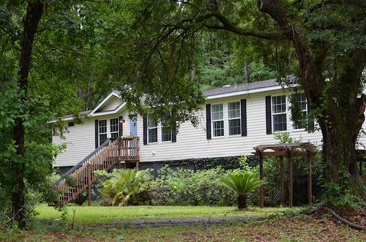 805 Society Rd Mcclellanville, SC 29458