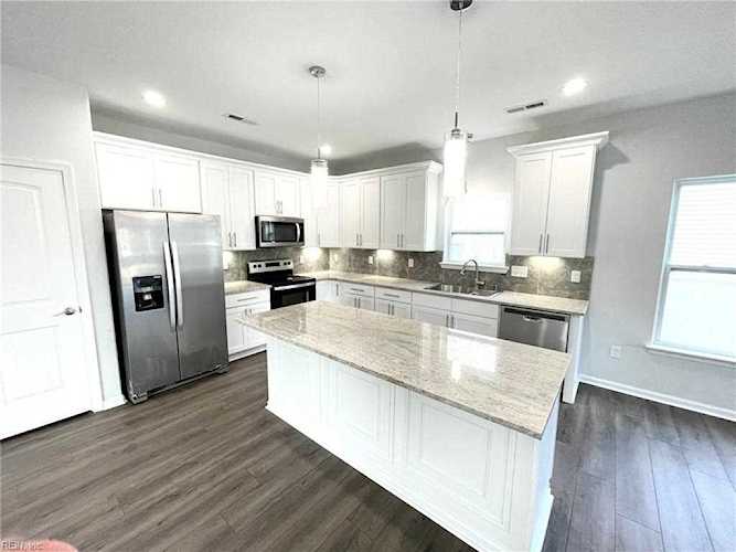 4978 Town Point Rd Suffolk, VA 23435