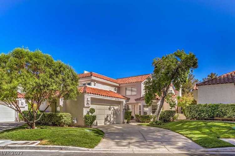 6932 Emerald Springs Ln Las Vegas, NV 89113
