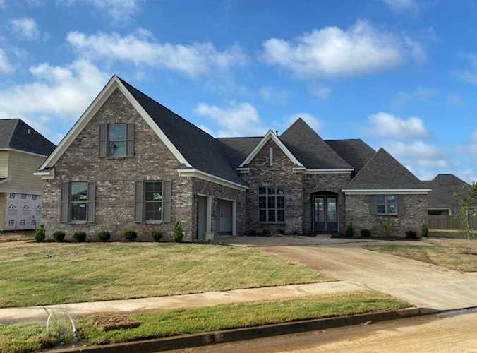 6391 W Clarkson Cir Arlington, TN 38002