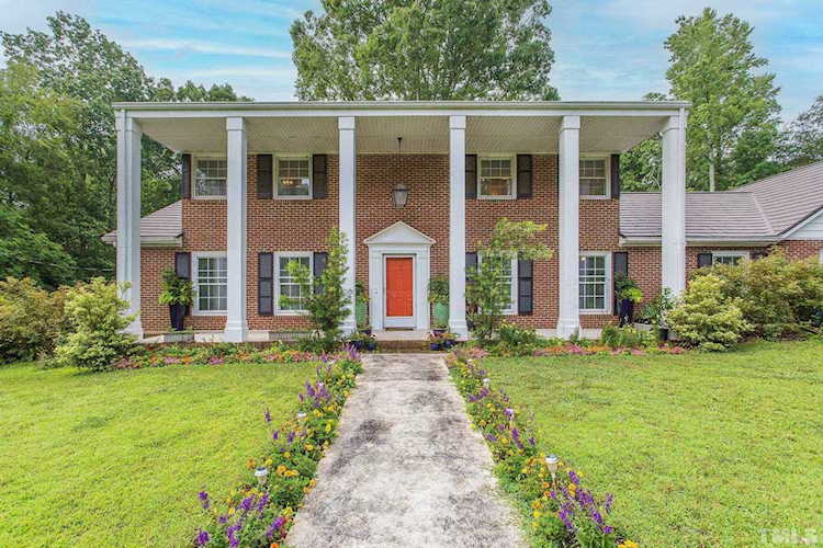 3213 Manor Ridge Drive Raleigh, NC 27603