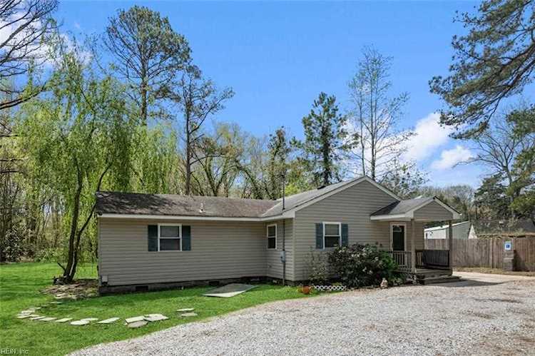 4057 W Neck Rd Virginia Beach, VA 23456