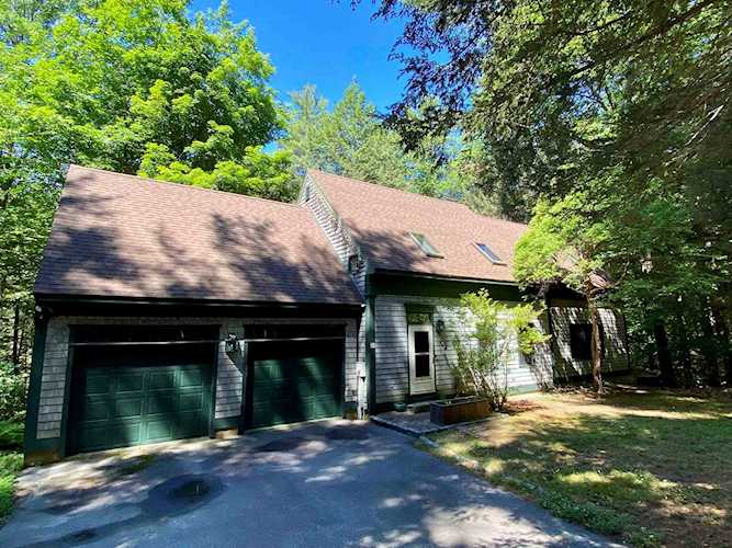 22 Berrywood Dr Wolfeboro, NH 03894