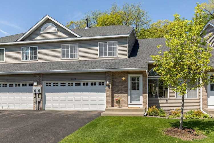 1323 Conservatory Court Saint Paul, MN 55117