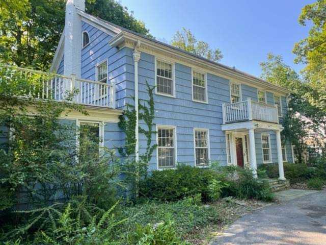 999 Dean Ave Highland Park, IL 60035