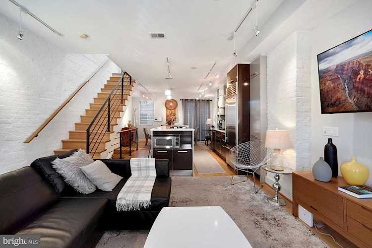 1538 Swann St NW Washington, DC 20009