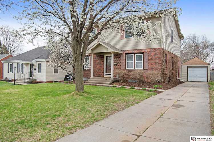 3751 D St Lincoln, NE 68510 | MLS 22203350 Photo 1