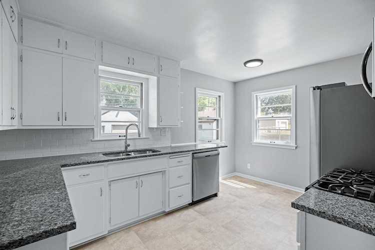 1701 California Avenue E Saint Paul, MN 55106