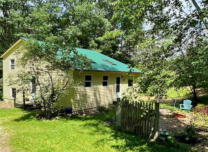 32 Hillside Ln Richmond, VT 05477