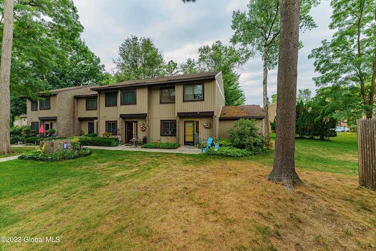 91 Crestwood Terrace Albany, NY 12203