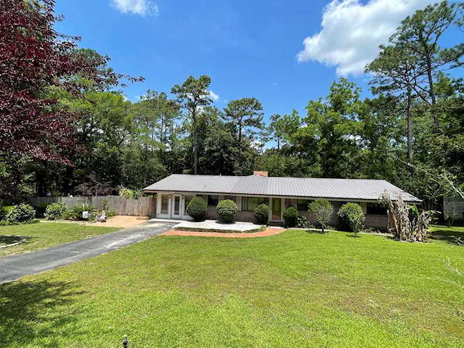 842 Bob Sikes Road Defuniak Springs, FL 32435
