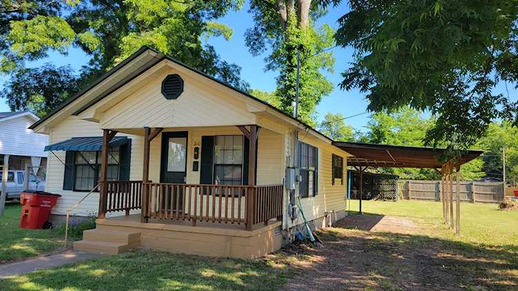 310 Green St Dardanelle, AR 72834