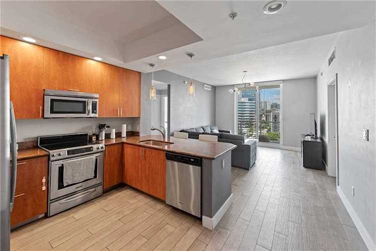 315 NE 3rd Ave #805 Fort Lauderdale, FL 33301