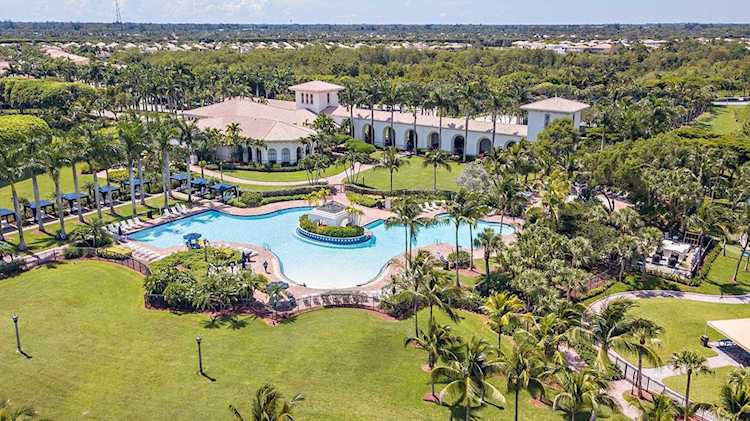 9219 Dupont Place Wellington, FL 33414