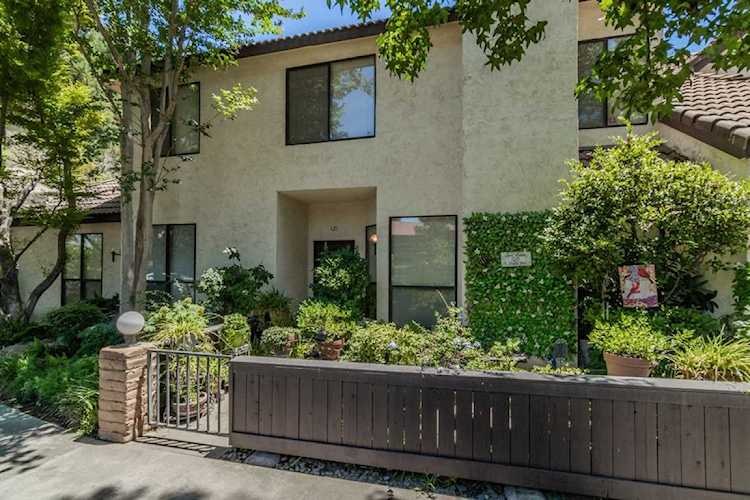 2890 Huntington Boulevard #121 Fresno, CA 93721 | MLS 581045 Photo 1